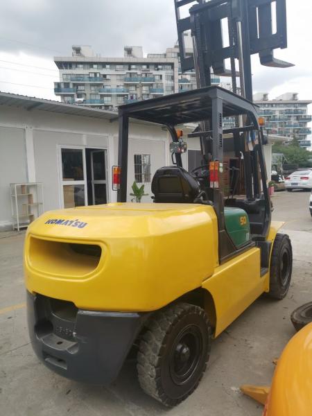                  Used Orignal Japan Manufactured Komatsu Fd50 Forklift Truck in Good Condition with Reasonable Price. Secondhand Forklift Truck Fd25, Fd30 on Promotion.             