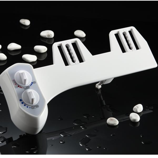 White Color Bathroom Bidet Attachment Plastic Toilet Seat Cover Material