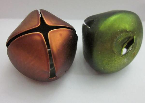 small decoration jingle bells in cross jingle bell supplier from China