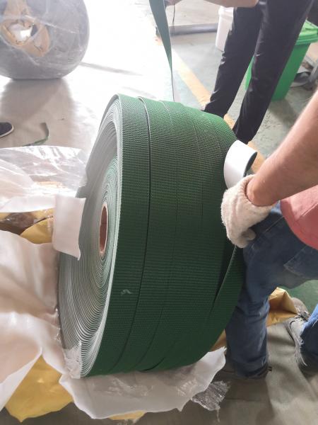 Tamaño personalizado de la cinta transportadora de PVC Material de transmisión Resistente al aceite / antistático / resistente al fuego Características