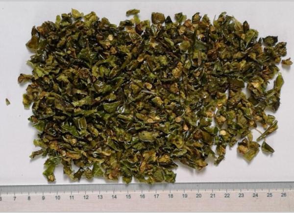 FDA Dried Green Bell Pepper Flakes 9*9mm Max 7% Moisture Dry Cool Place Storage