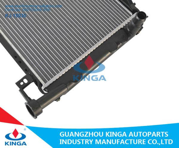 Nissan Sunny Cooling System Plastic Aluminium Car Radiators Tube - Fin Core Type