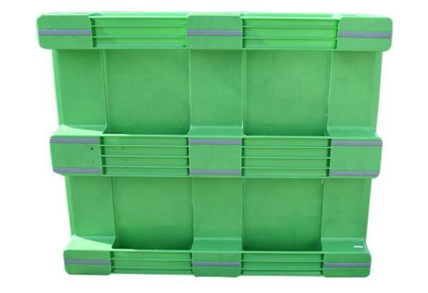 Light weight one time plastic pallets for transport and storage, Heavy duty cross bottom plastic pallet with 6 runners