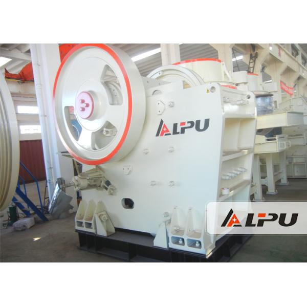 Basalt Pebble Granite Stone Crusher Plant , Rock Crushing Equipment 250 t/h