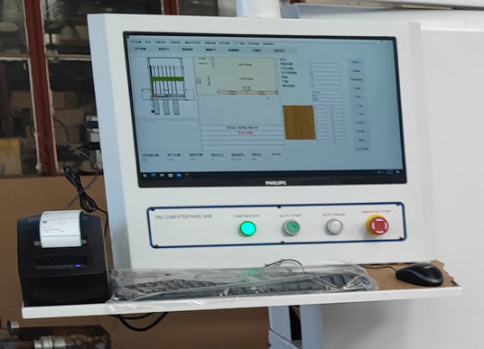 La poutre de commande numérique par ordinateur d'ordinateur automatique a vu panneau de machines ont vu qu'échangeant la coupe de poutre a vu