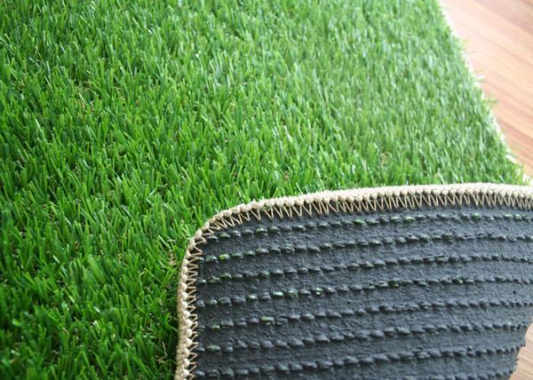 Verde artificial/Olive Green Color do relvado da falsificação da grama da casa interna antiderrapante