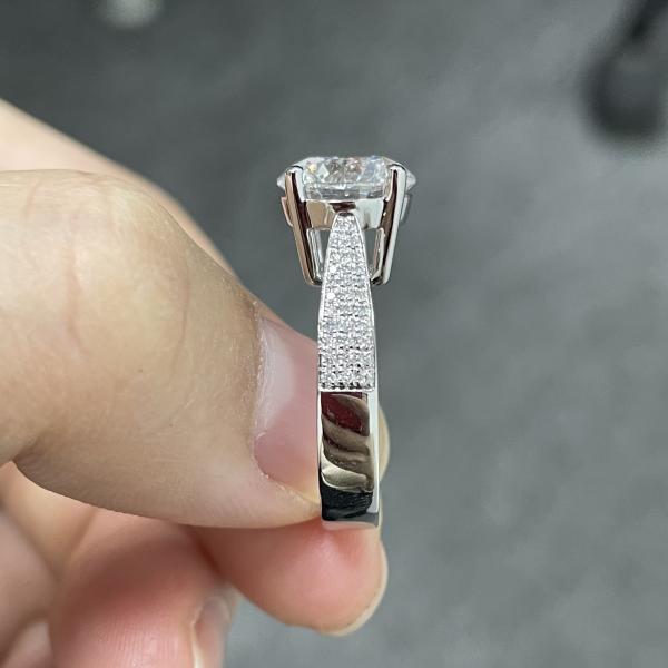 Anéis de diamantes de ouro real de 18 quilates, certificados pela IGI para noivado e casamento.
