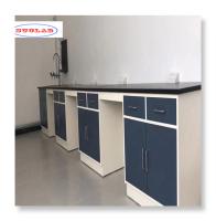 Tabela de experimentação de química de 80 kg com como desenho o número de prateleiras para laboratório