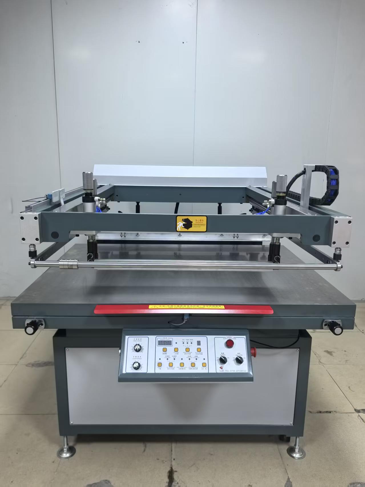 Semi-automatic Swing Arm Screen Printing Machine with Swing-up Arm Structure, Adjustable Printing Speed, and Pneumatic Driving System