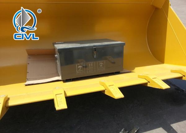 Model LW300KV Compact Wheel Loader With Bucket Volume 1.5-2.5CBM, Loading 3000kgs, 92KW Engine Power