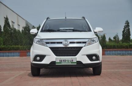 REVERIE LHD Electric Hatchback Compact Family Car Long Range High Performance