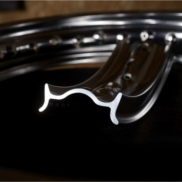 Polished 7116 Alloy Motorcycle Rims H 2.50-19 36HOLES 40HOLES Akront Style Valanced