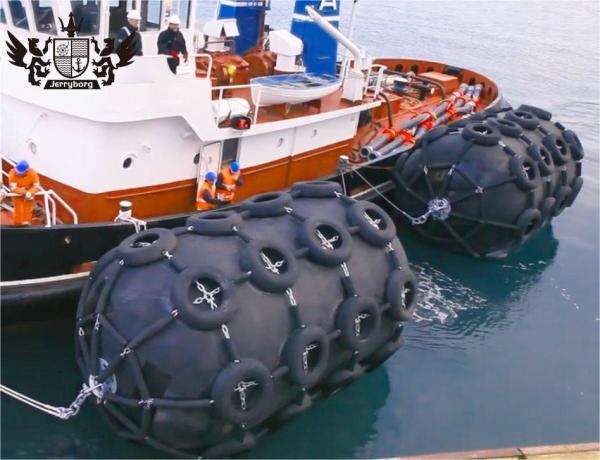 Japeanese fender Yokohama Floating Type Marine Pneumatic Rubber Fenderwith Chain and Tyre