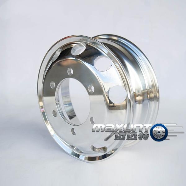 Forgeage de roues en aluminium pour véhicules utilitaires XQ-S-16x5.5