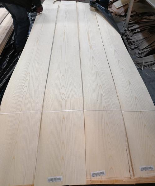 0.45mm Thin Wood Veneer MDF Self Adhesive Veneer For Kitchen Cabinets