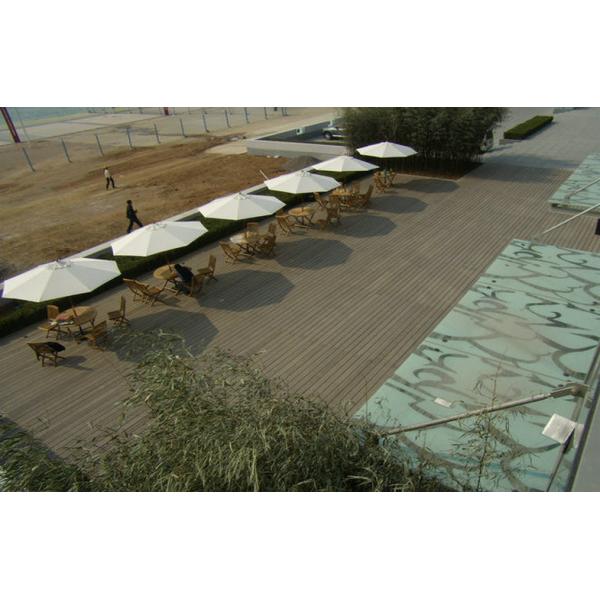 Solid WPC Decking Flooring With Grain Surface For Rest And Relax