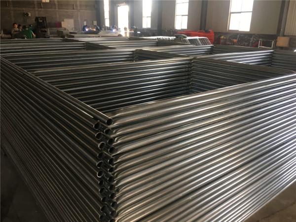 chain link temporary construction fence panels 6FT X 10F Mesh 2 3/8  x 2 3/8 ( 60mm x 60mm ) x 12 gauge wire