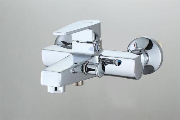 Contemporary Bathtub Bathroom Sink Faucets Chrome Polished , Wall Mounted Type