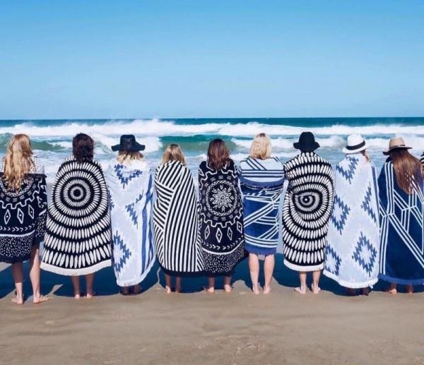 Camping Rug, Beach Blanket Silky Soft 85x72 Boho Sand Proof Beach Blanket Sand Proof Mat with Corner Pockets