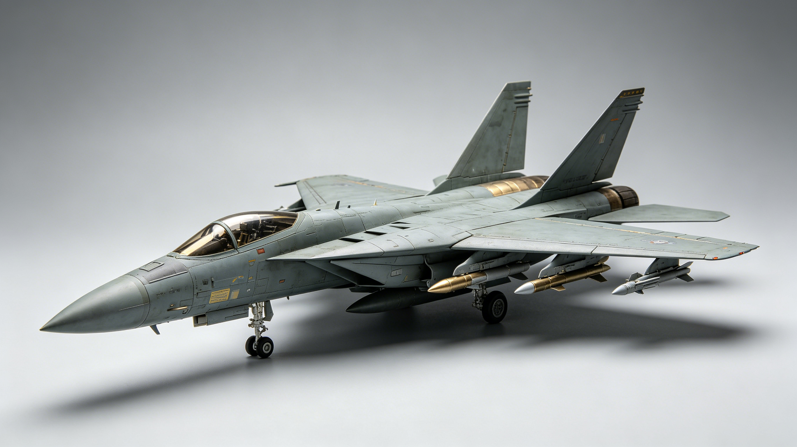 Museum-Grade F-15 Eagle Replica with Customized Designs and Automotive Grade Paint for Aviation Exhibits