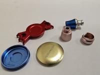 Anodisation colorée en aluminium d'axe des composants usinée par précision 5 de commande numérique par ordinateur de GV