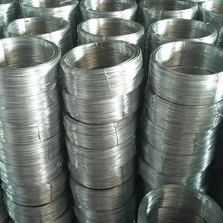 Le doux galvanisé de soudure du fil d'acier 0.1-14mm a galvanisé le fil