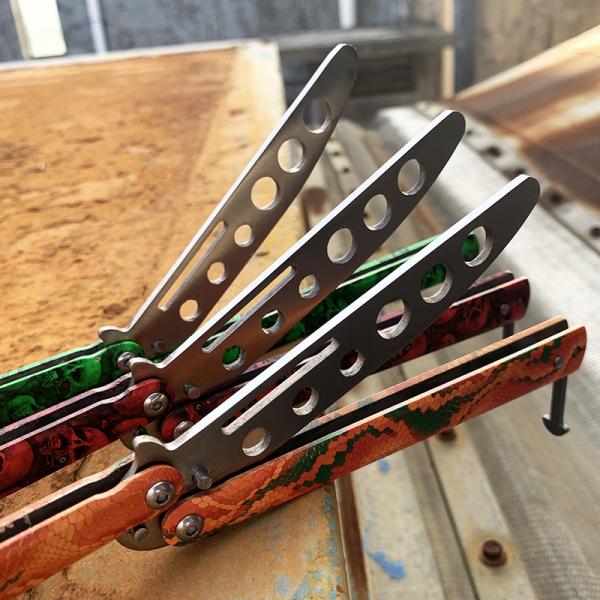 440 ножа бабочки практики лезвия нержавеющей стали ножей EDC скучного на открытом воздухе располагаясь лагерем