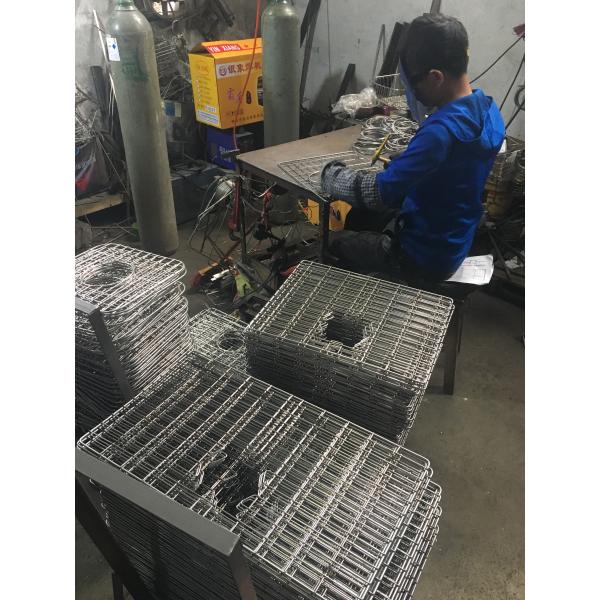 Электролитическая полируя решетка раковины провода металла нержавеющей стали аксессуаров 304 кухонной раковины нижняя