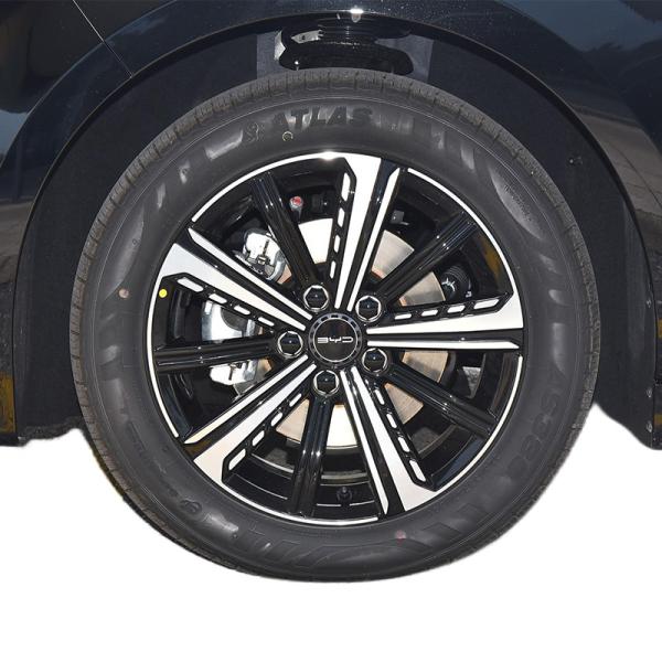 BYD Destroyer 05 Plug-In Hybrid 5 Seater Sedan Car New Energy Vehicle