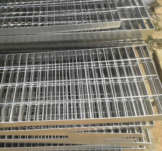 Removable Heavy Duty Steel Grating with 3/4