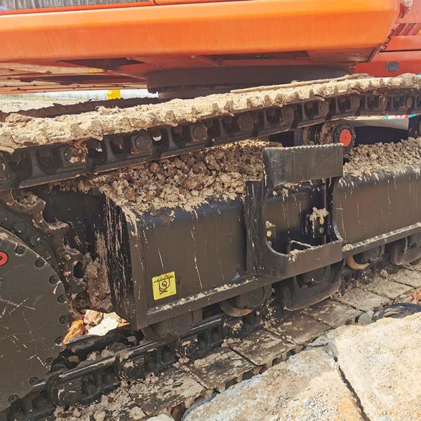 Used Doosan DH420 excavator 220KW Rated Power 42 Ton Weight 1.5m3 Bucket Capacity