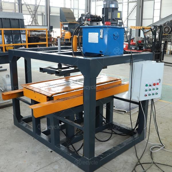 Automatic Splitting and Sorting Photovoltaic Panel De-glassing Machine Solar