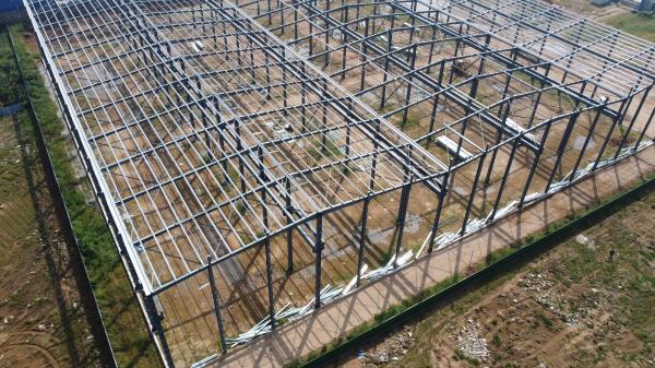 五つの主要な構造構成要素を持つ近代的な軽量鋼筋フレーム建設倉庫ビル