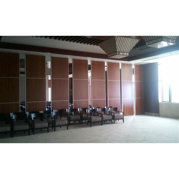 Sound Proof Sliding Folding Partition Malaysia / Interior Mobile Operable Wall Systems