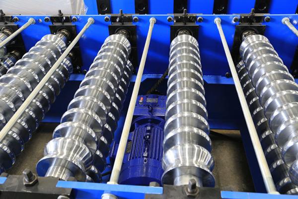 Rolo de aço ondulado do painel que forma a máquina, rolo 12-18m/Min anterior da armação de aço