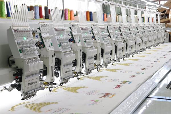 Versatility Ribbon Embroidery Machine 220V 380V Customized Embroidery Machine