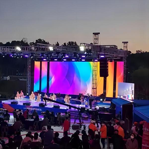 Алюминиевый шкаф для литья под давлением Внешний 500x1000 мм P4.81 LED видеостены