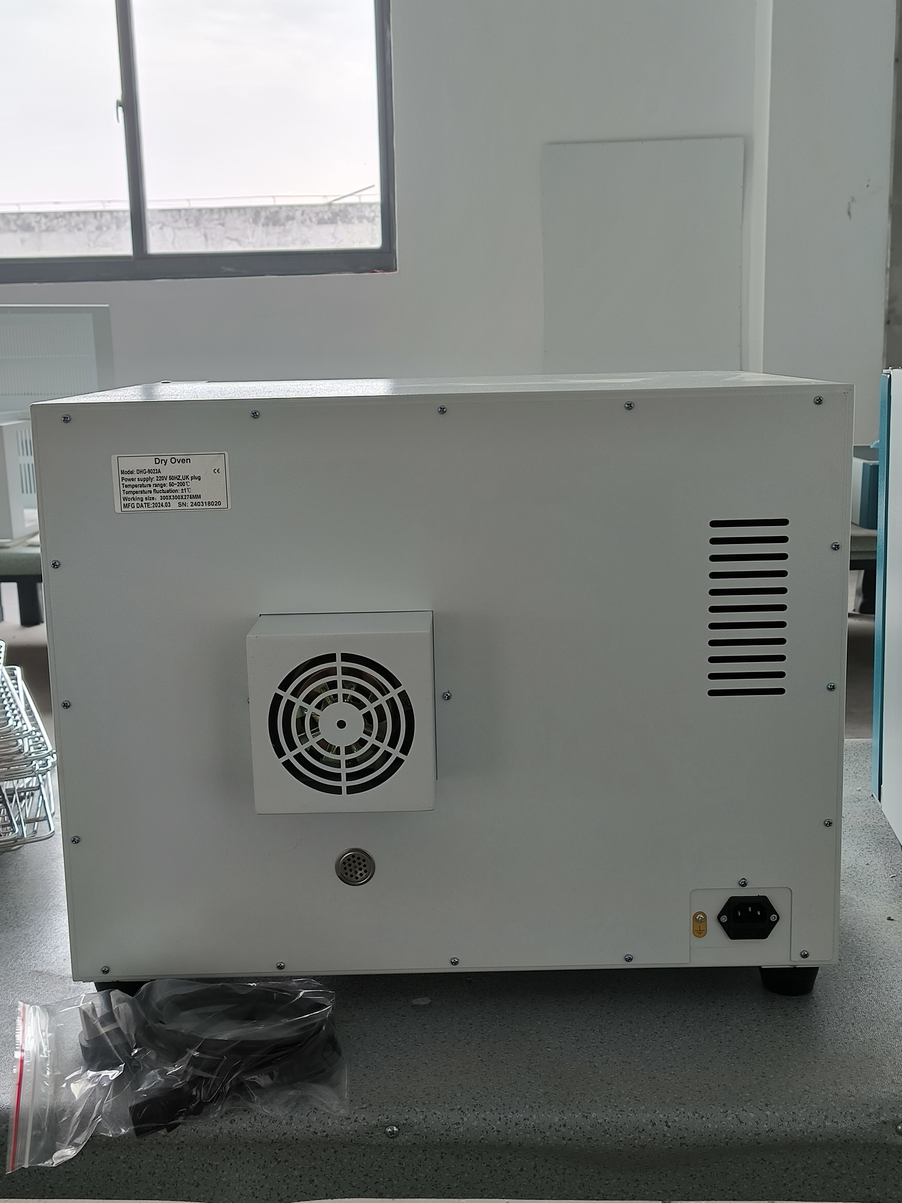 DHG Series SLarge Laboratory 300 Degree Heavy Industrial Drying Oven for Laboratory Electric Blast Drying Oven