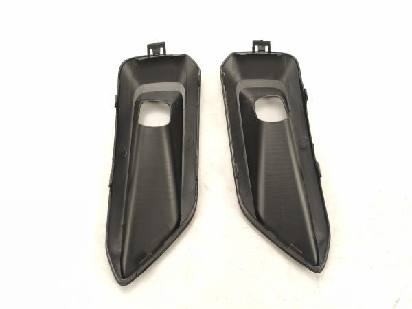 OE 31449343 31449344 Front Bumper Left / Right Fog Lamp Cover Left Fog Light Grille Cover For VOLVO