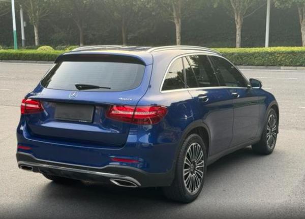 Benz Glc 260 SUV de gasolina de segunda mano con potencia máxima de 211 CV