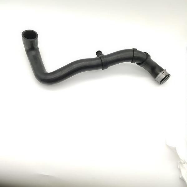 2035012882 SQCS Intercambiador de calor manguera de agua aislada para el radiador inferior del Benz Sprinter