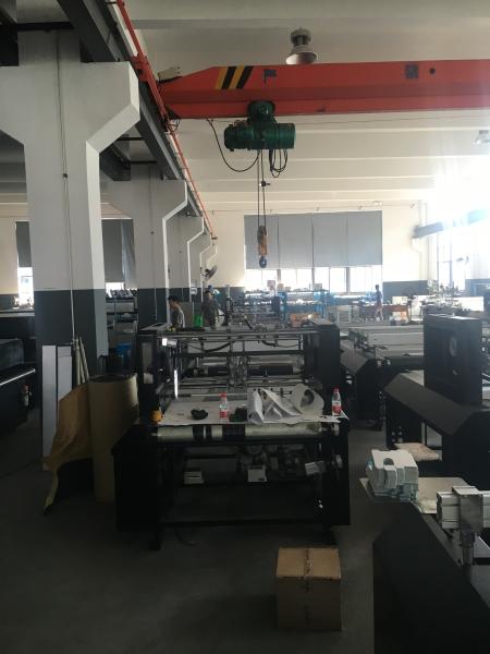 China top 1 screen press JINBAO Brand JB-900TC fully automatic Corrugated Window Box Patching Machine 2100 pcs/h FOXCONN