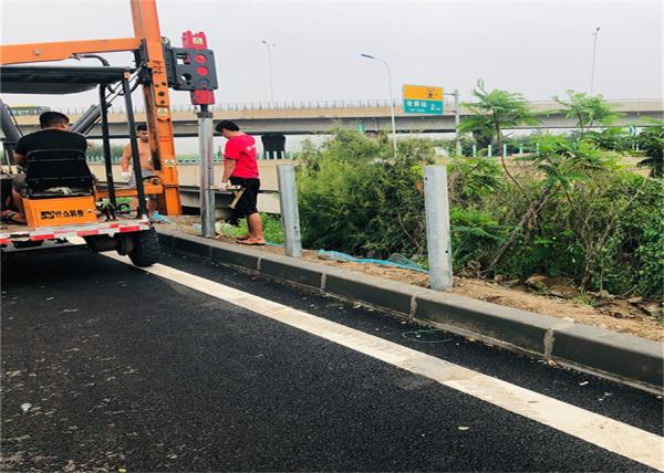Highway Roller Barrier Anti-corrosion Single Barrel Material EVA / PU / Polyurethane
