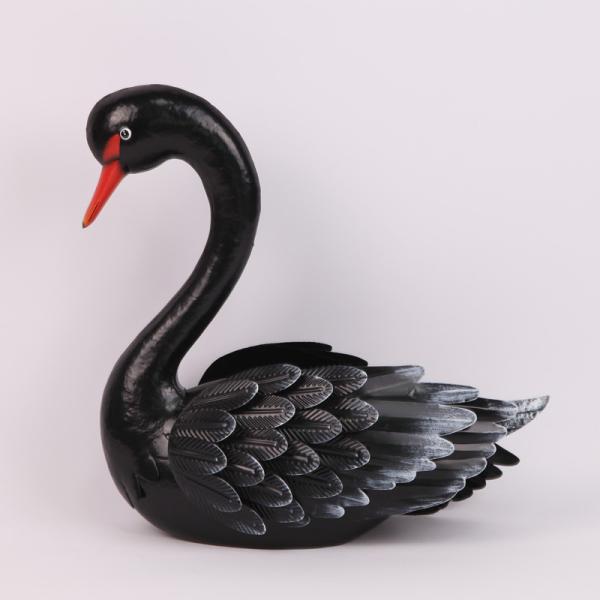 Metal Swan Garden Figurines White Swan Black Swan