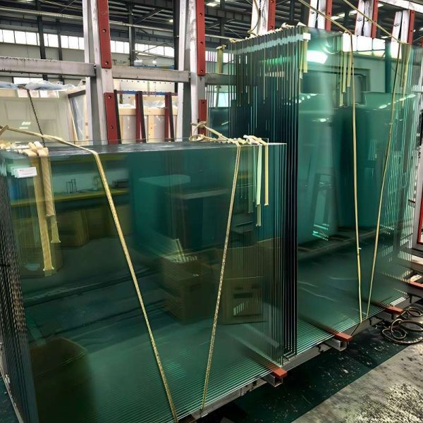 3+3mm 5+5mm Laminated Glass Super White PVB Toughened Laminated Safety Glass