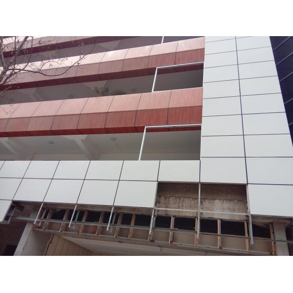 Conception en 3D de façades métalliques en feuille d'aluminium pour la décoration des revêtements muraux intérieurs et extérieurs