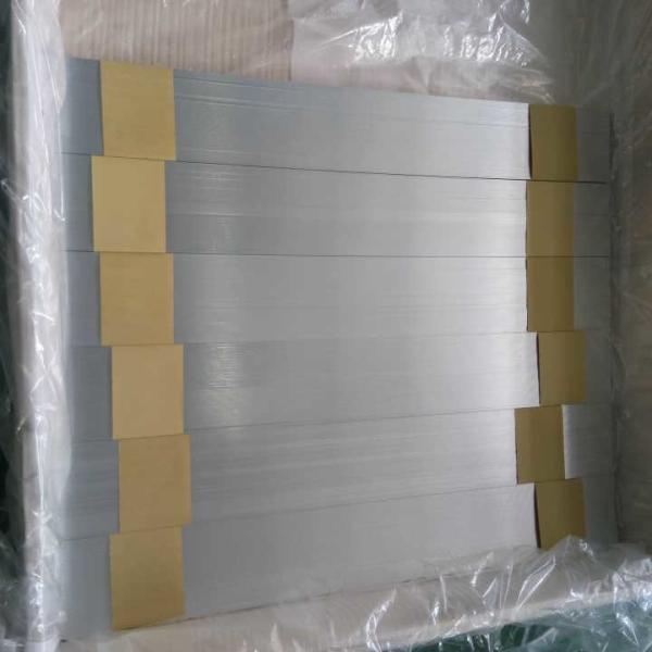 Tubo de alumínio expulso 3003 planos do radiador para o refrigerador intermediário do automóvel