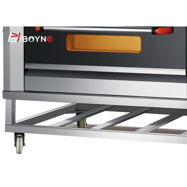 Double Deck Gas Industrial Baking Oven Four Trays For Restaurant