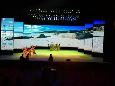 Brilho alugado da exposição de diodo emissor de luz 5000cd/sqm da fase Ultra- da cor completa da luz P3.91mm