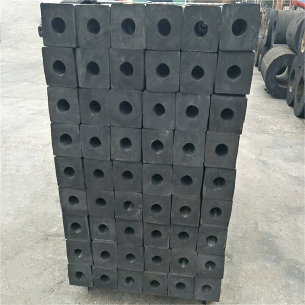 High Energy Absorption Length 500mm 3000mm Square Marine Rubber Fender